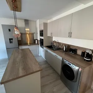  Appartement Entre Lacs, Montagnes Et Stations De Ski